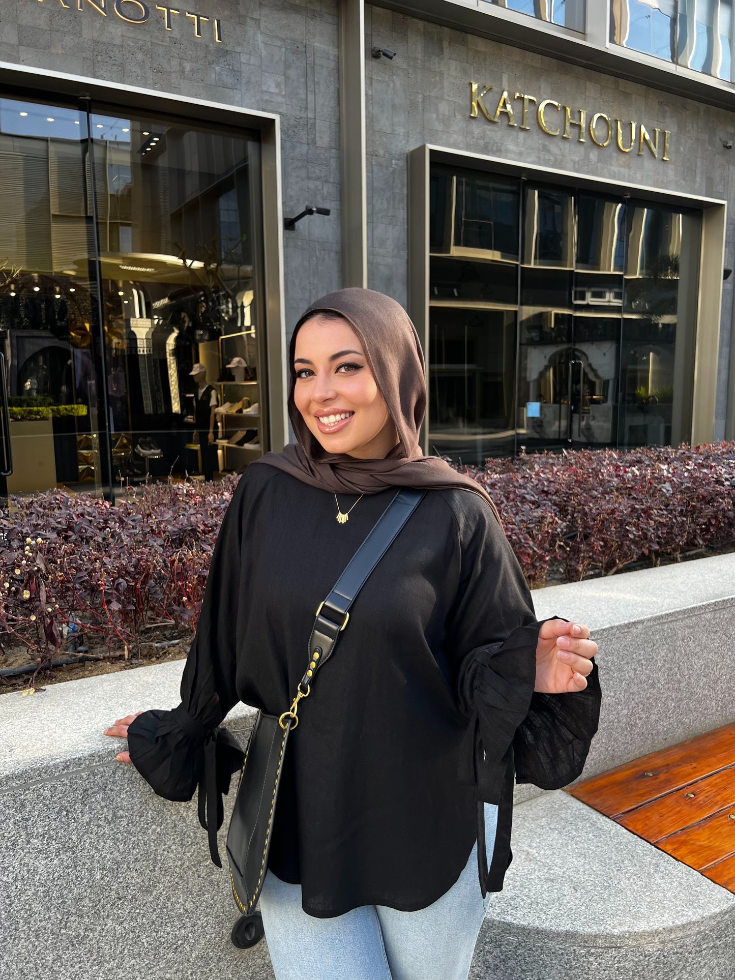 RHYA TOP BLACK