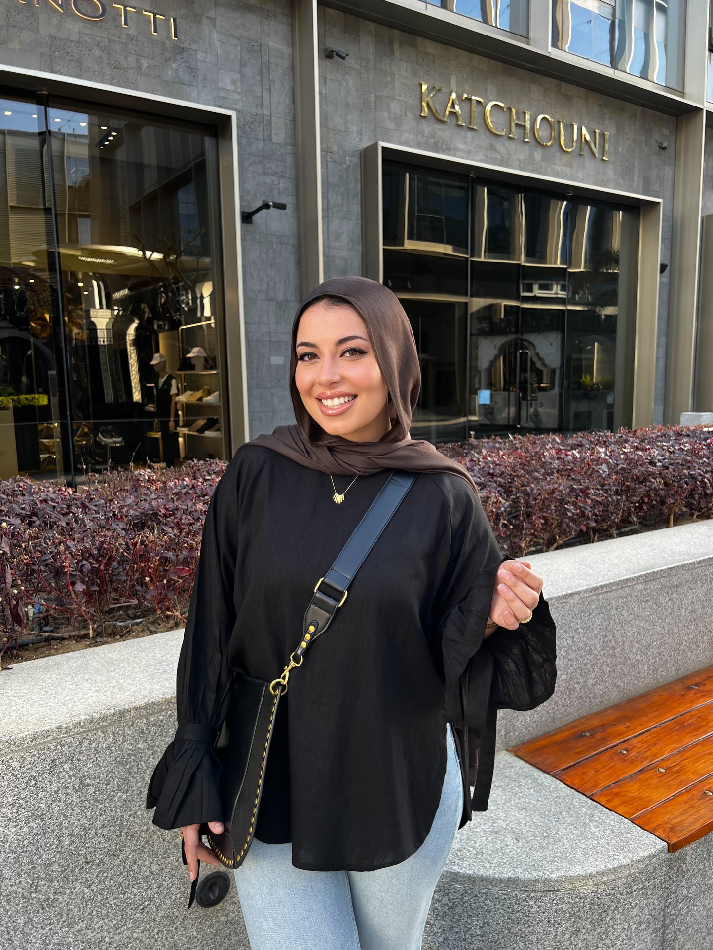 RHYA TOP BLACK