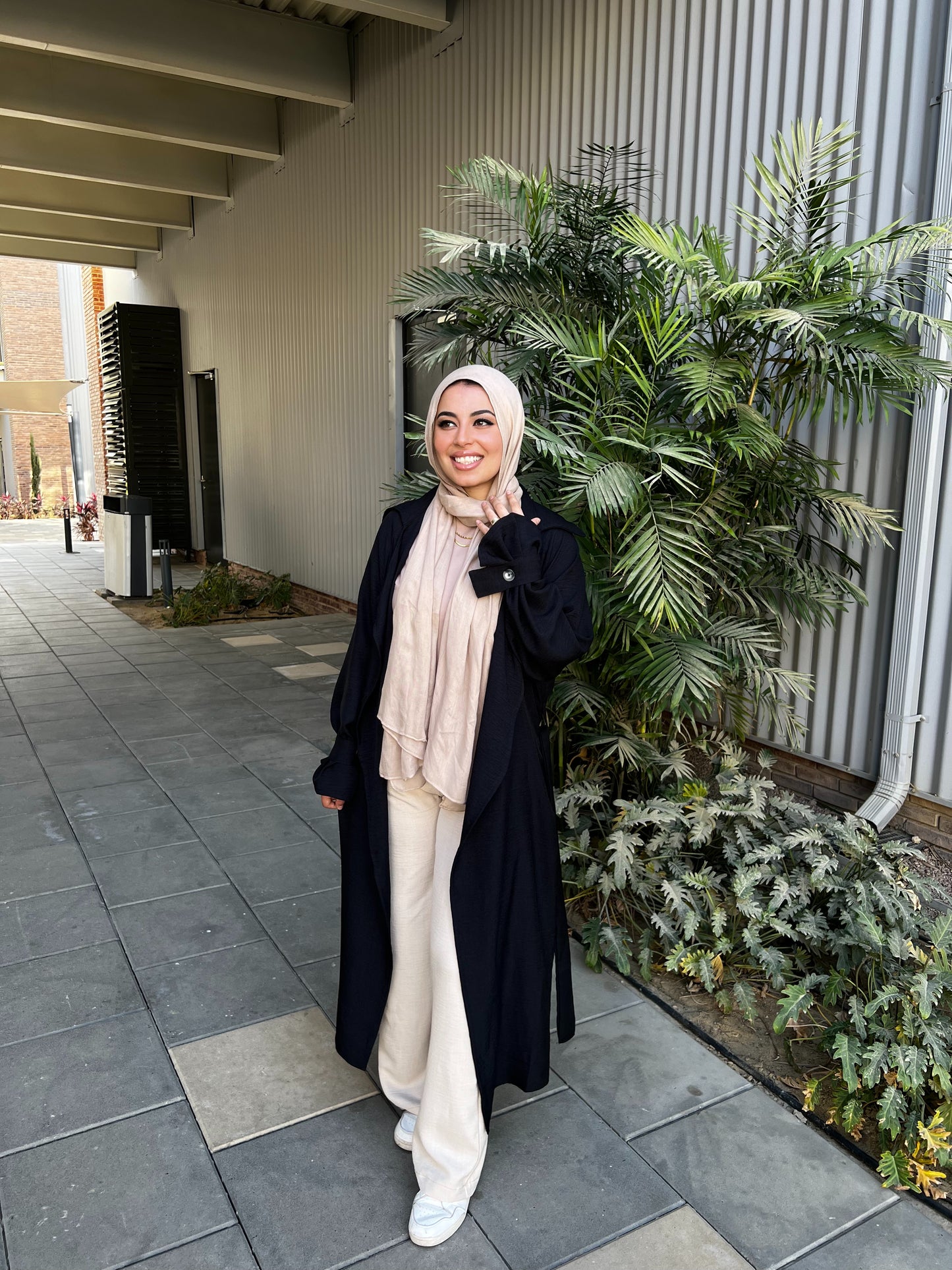 AMUNI LINEN TRENCH BLACK