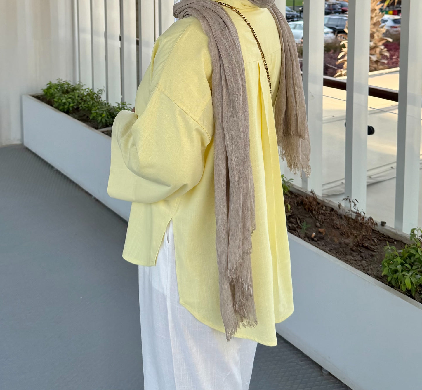 LINEN SHIRT IN BUTTER YELLOW